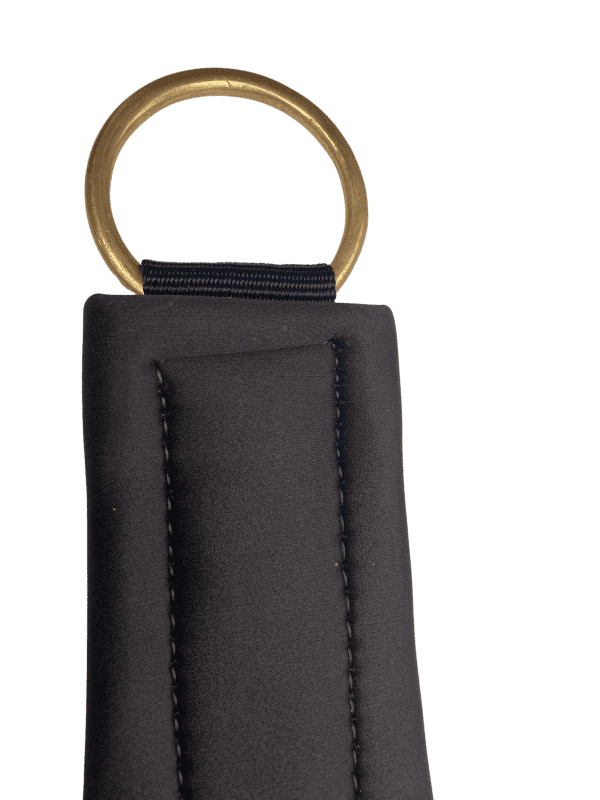 DE164 Neoprene Ringer Girth with brass rings